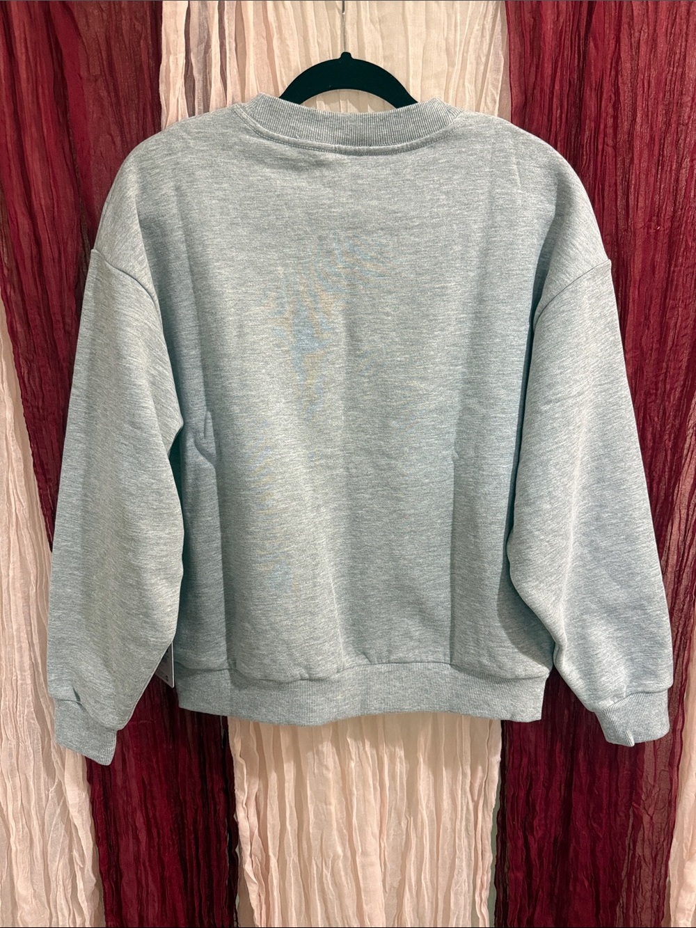 ALO Yoga Gray Crewneck Sweatshirt with Silver Logo - Picture 6 of 6